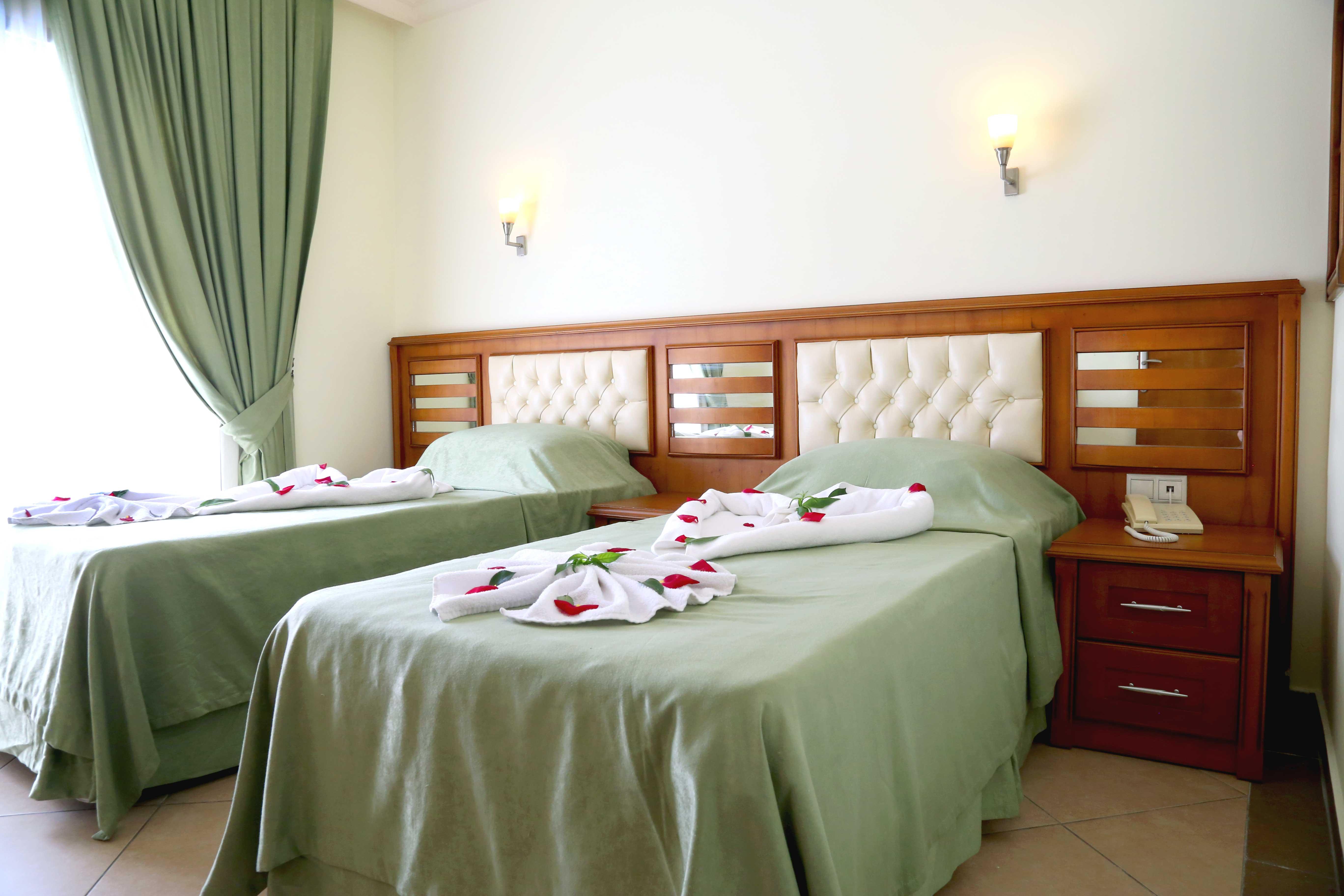 Club Karakas Apart Otel Мармарис Екстериор снимка