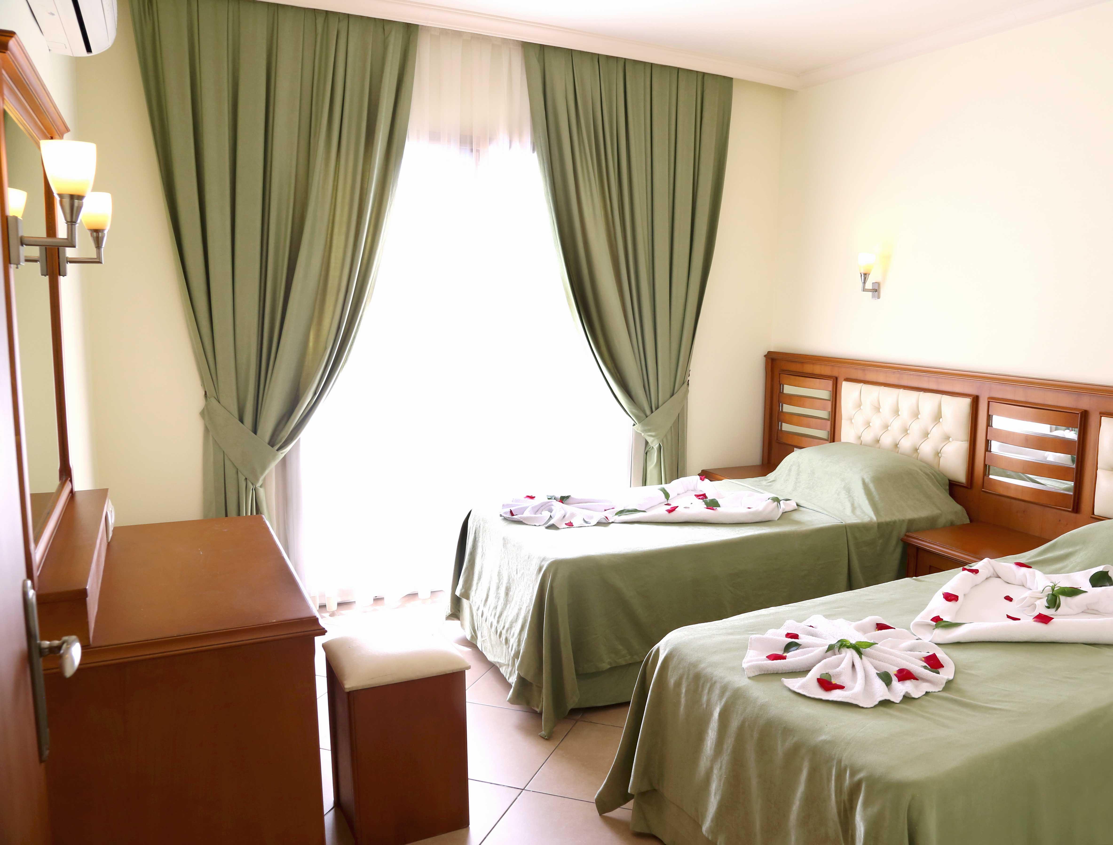 Club Karakas Apart Otel Мармарис Екстериор снимка