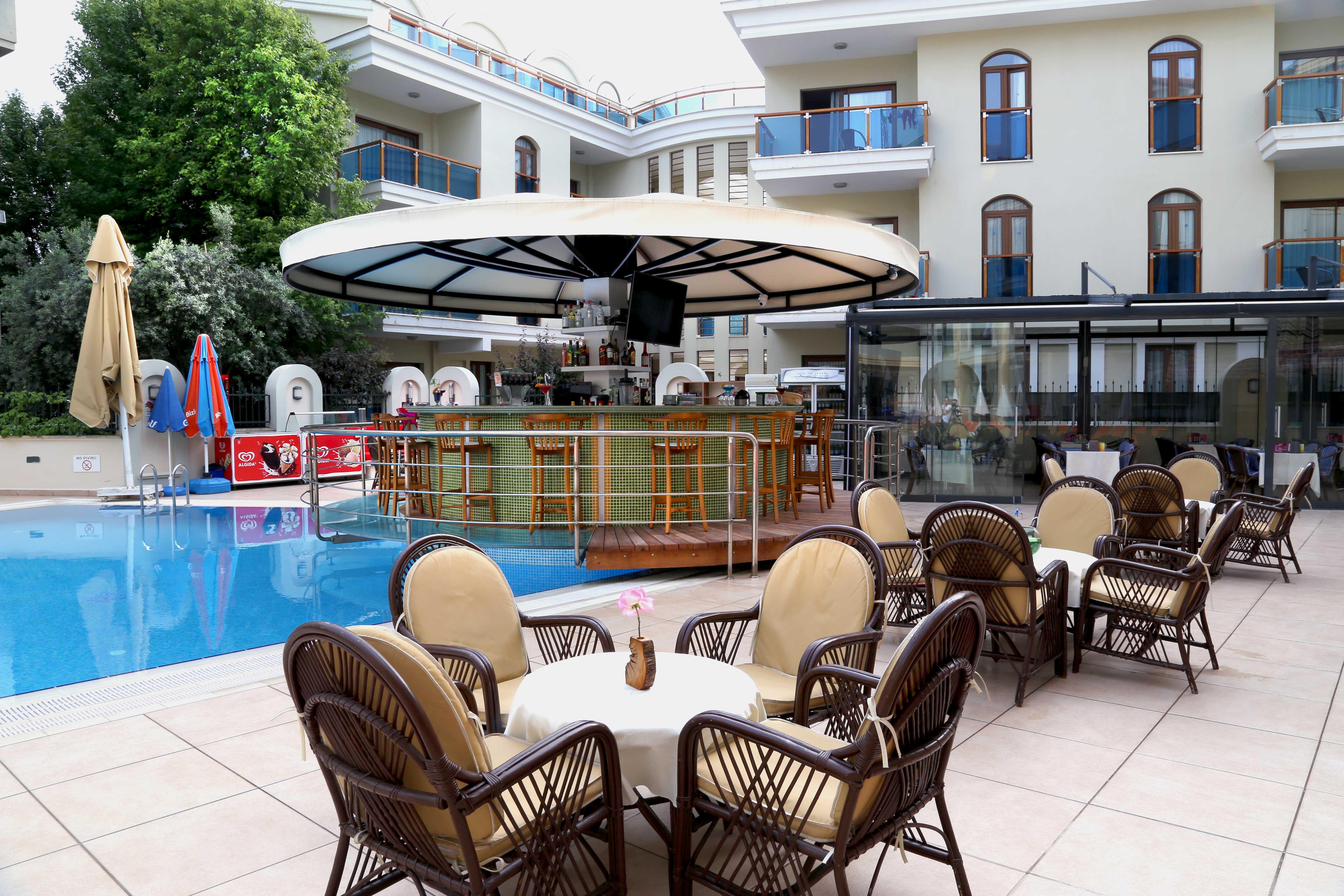 Club Karakas Apart Otel Мармарис Екстериор снимка