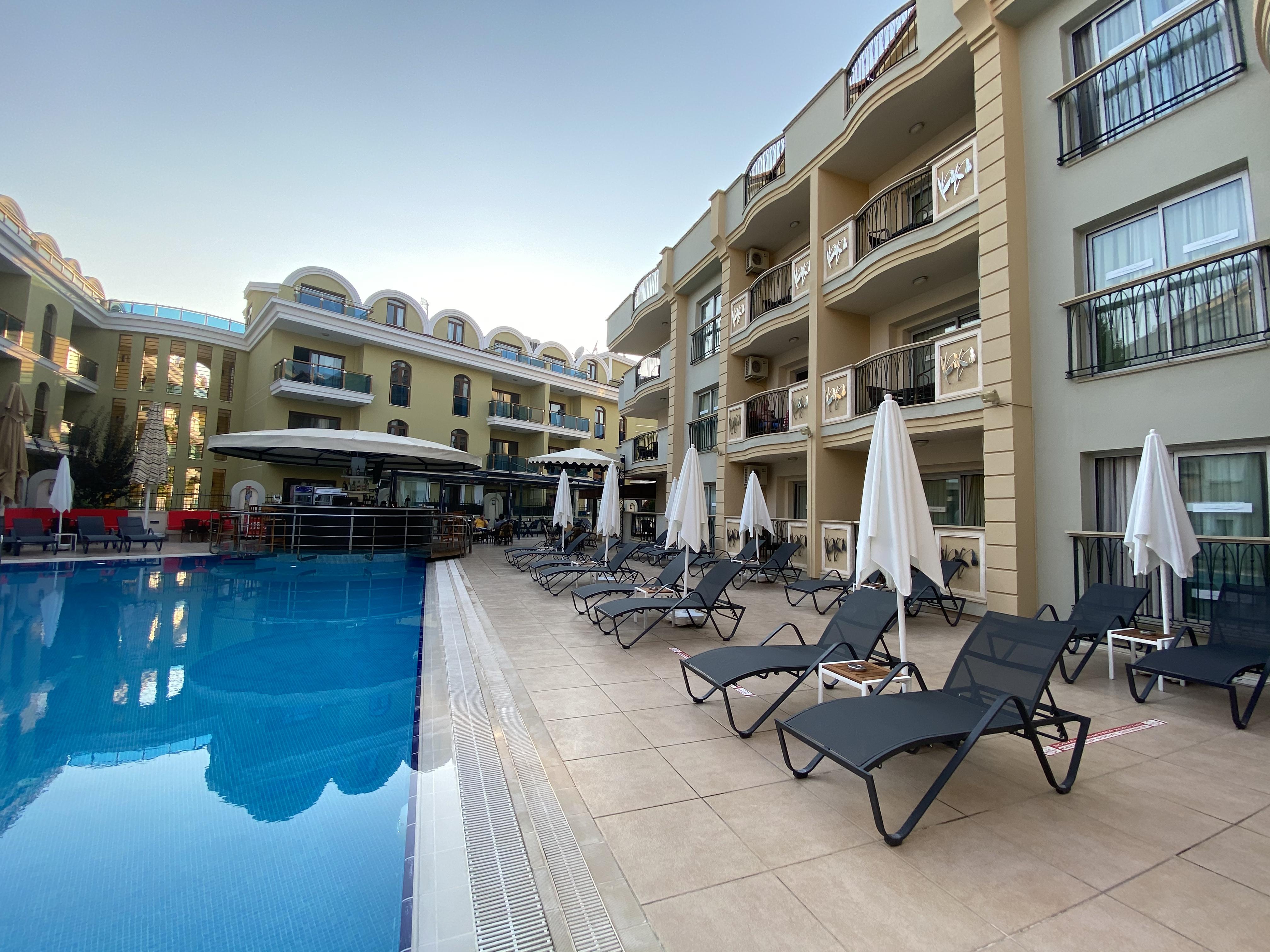 Club Karakas Apart Otel Мармарис Екстериор снимка