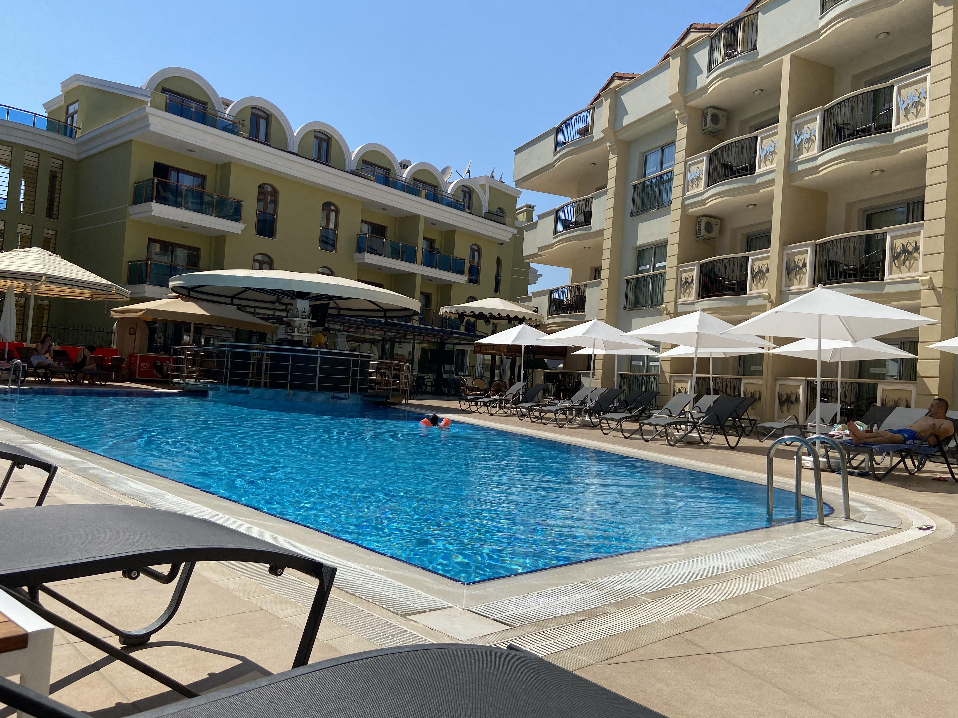 Club Karakas Apart Otel Мармарис Екстериор снимка