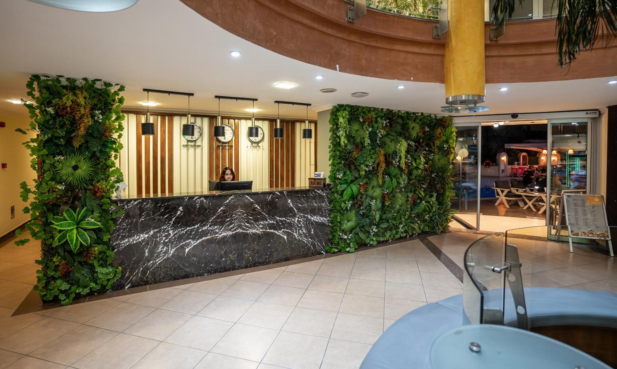 Club Karakas Apart Otel Мармарис Екстериор снимка