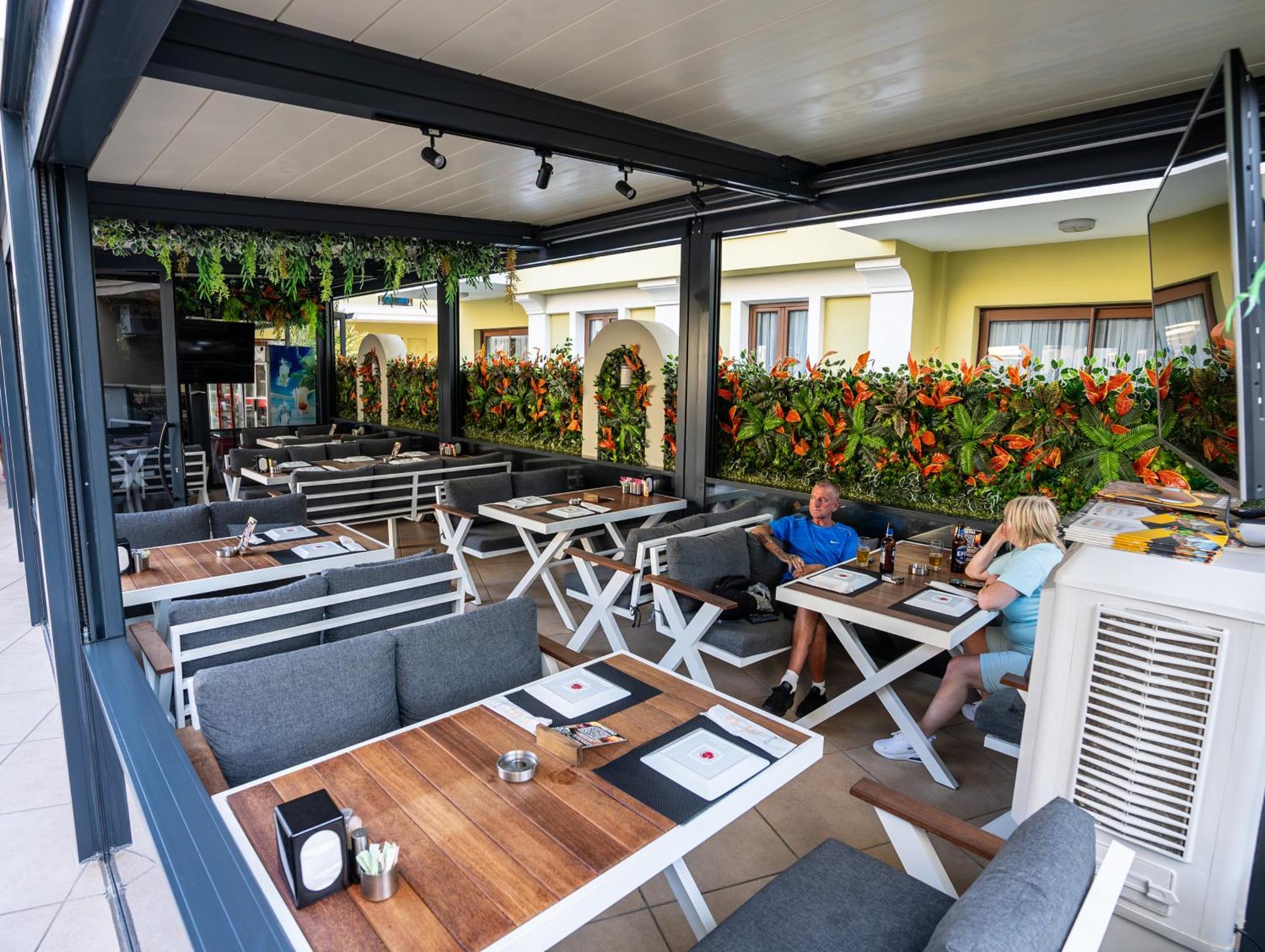 Club Karakas Apart Otel Мармарис Екстериор снимка